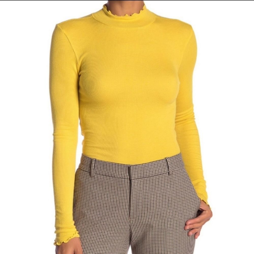 Abound Lettuce Edge Knit Top Yellow Size XXSmall